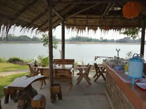 Baan Din Baramee Resort Kamphaeng Phet Ngoại thất bức ảnh